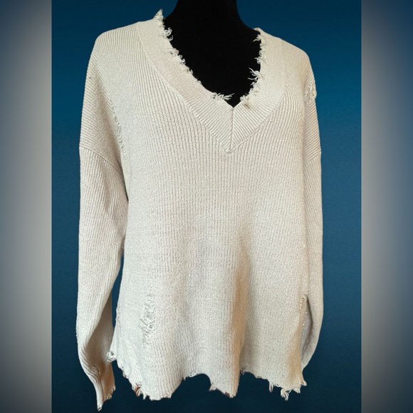 Forever 21 Women’s Distressed Knit Sweater Beige Tan M Oversized Slouchy V-Neck - Picture 9 of 13